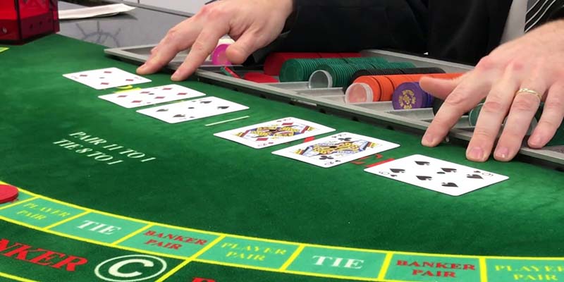 Cách Chơi Baccarat: Bí Quyết Giành Chiến Thắng Tại Sunwin 3 Hiểu rõ cách chơi baccarat qua các mẹo cược